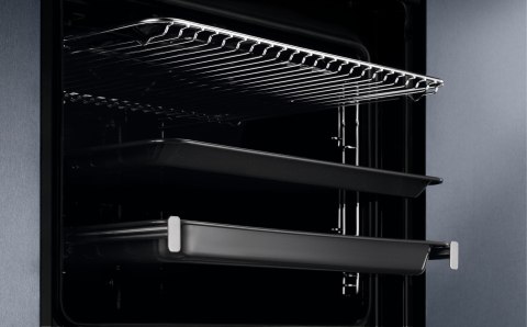Piekarnik elektryczny Electrolux EOF5C50BZ SurroundCook 600 65 l | termoobieg | grill | kataliza | czarny