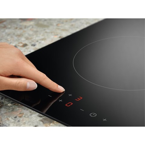 Płyta ceramiczna Electrolux LHR3233CK 30 cm | 2 pola | wskaźnik ciepła resztkowego | timer | czarny