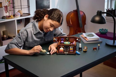 LEGO 76785 Wednesday - Mieszkanie Rączki