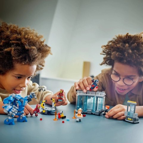 LEGO Marvel Super Heroes 76315 - Laboratorium Iron Mana: Zbrojownia