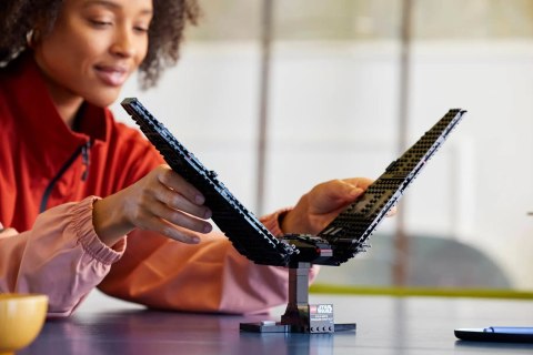 LEGO Star Wars 75406 Wahadłowiec dowodzenia Kylo Rena