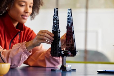 LEGO Star Wars 75406 Wahadłowiec dowodzenia Kylo Rena