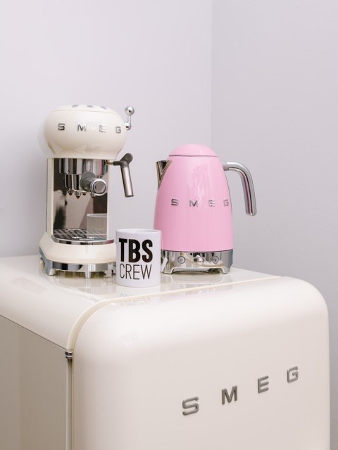 Czajnik Smeg KLF03PKEU Róża